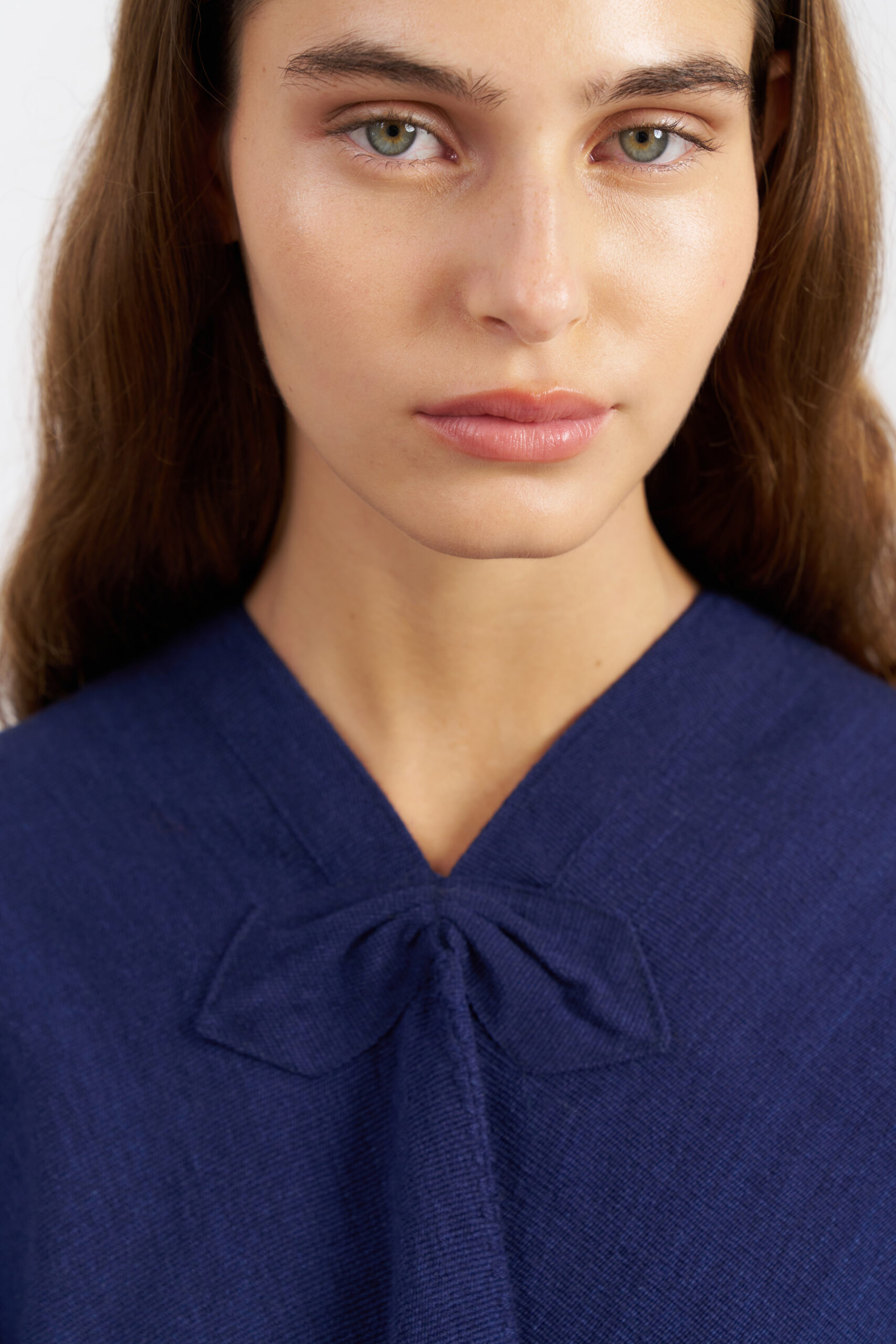 PONCHO AMPARO AZUL MARINO - Imagen 6