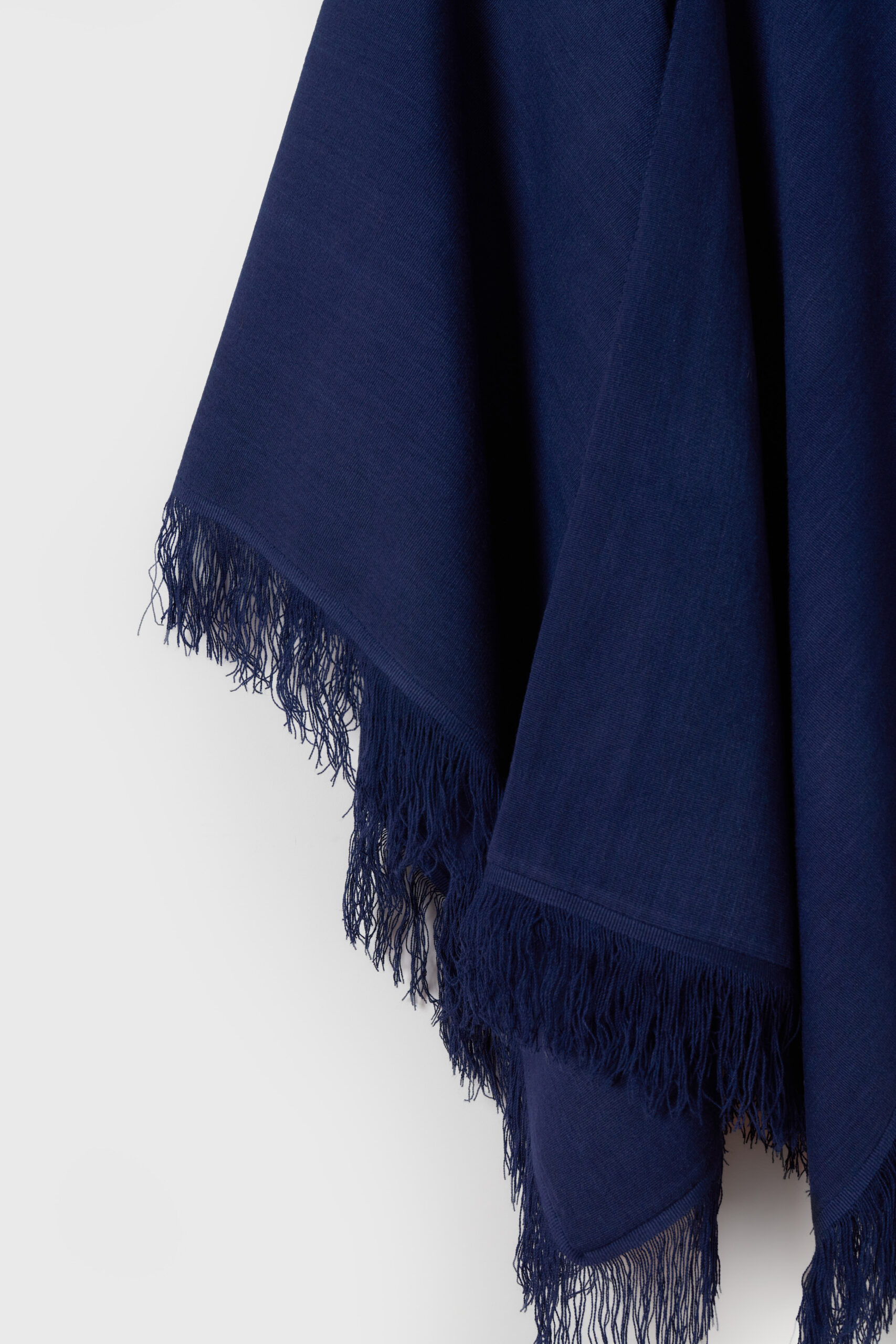 PONCHO AMPARO AZUL MARINO - Imagen 12