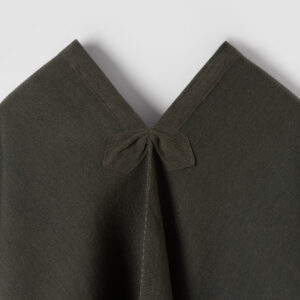 PONCHO AMPARO VERDE OLIVA