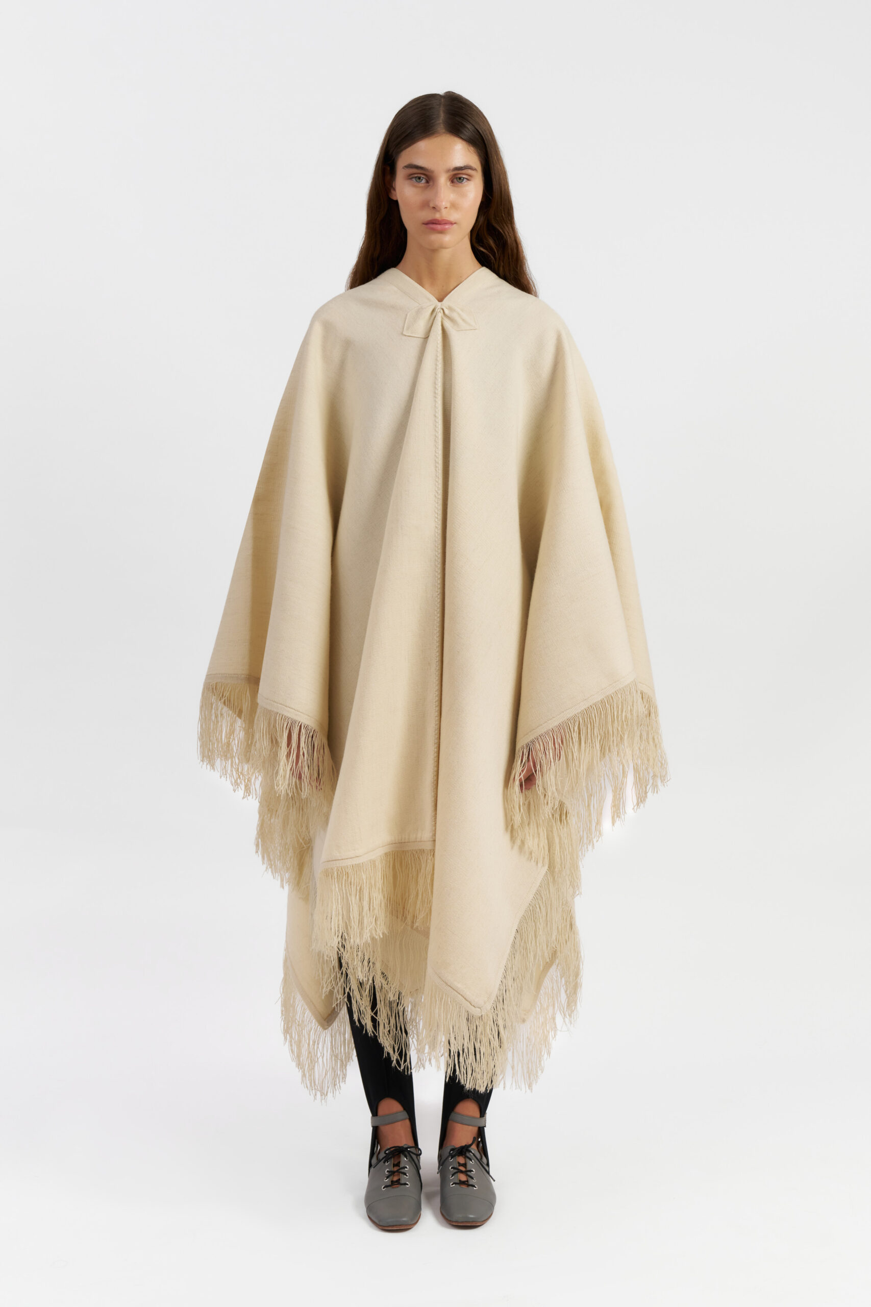 PONCHO AMPARO CREMA - Imagen 6